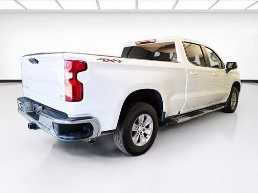Summit White 2024 Chevrolet Silverado 1500 LT