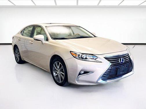 2017 Lexus ES 300h Base