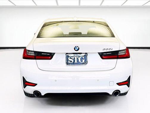 2019 BMW 330 330i
