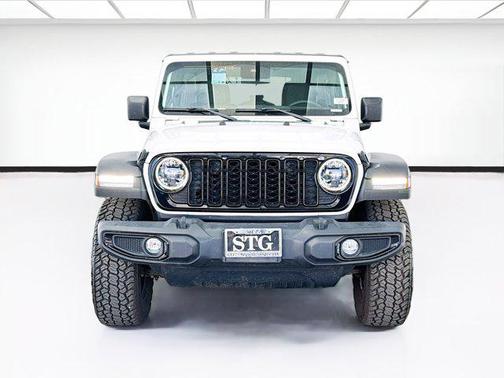 Bright White Clearcoat 2024 Jeep Wrangler Willys
