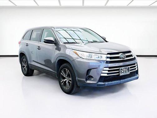2018 Toyota Highlander LE I4
