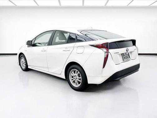 2016 Toyota Prius Four