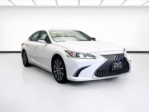 2021 Lexus ES 300h Base