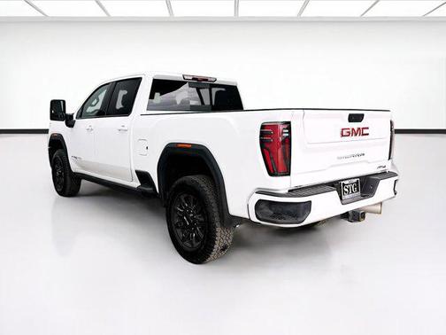 Summit White 2025 GMC Sierra 3500 AT4