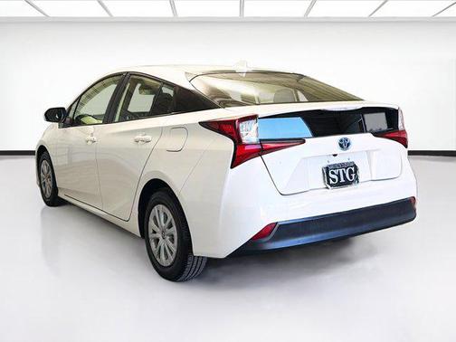 2019 Toyota Prius L
