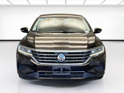 2022 Volkswagen Passat 2.0T SE