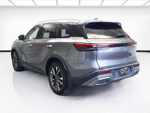 2022 INFINITI QX60 Luxe