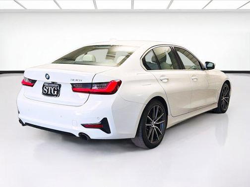 2019 BMW 330 330i