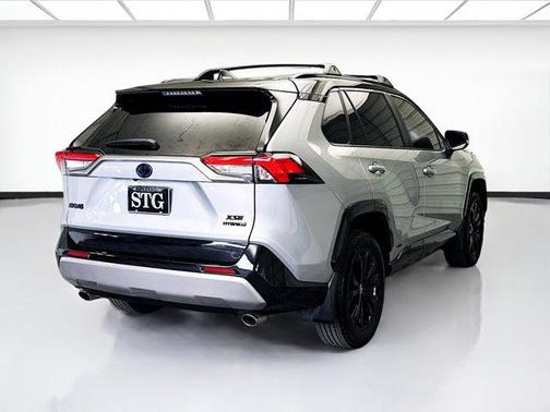 2024 Toyota RAV4 Hybrid SE