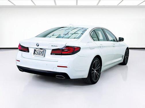 2021 BMW 530 530i