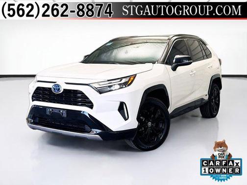 2022 Toyota RAV4 Hybrid SE