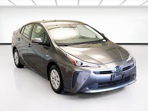 2020 Toyota Prius LE