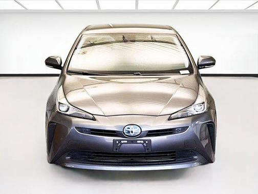 2020 Toyota Prius LE