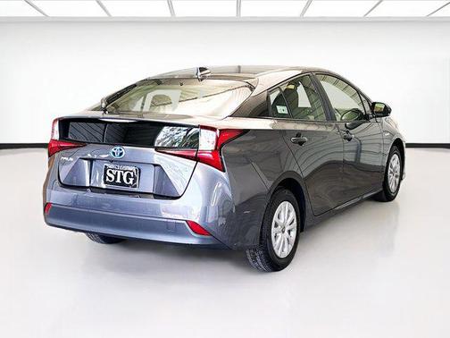 2020 Toyota Prius LE