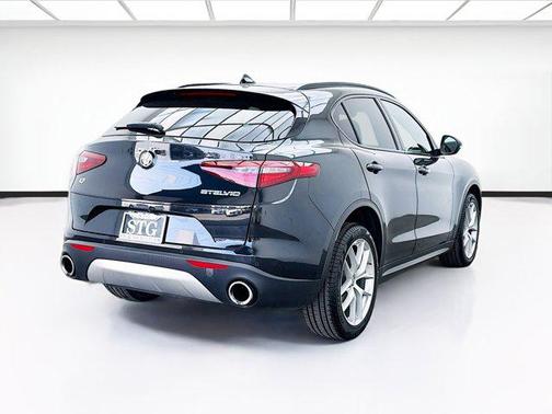 2018 Alfa Romeo Stelvio Ti Sport