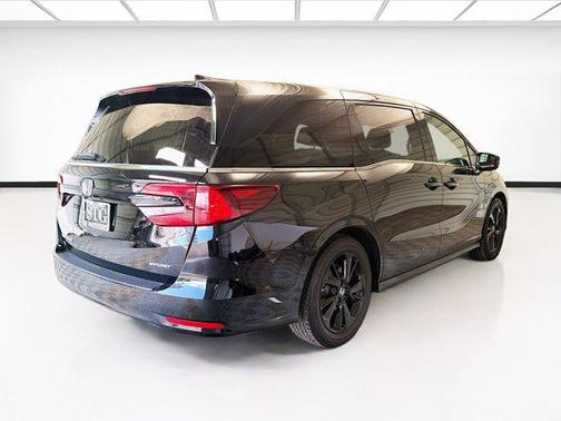 Crystal Black Pearl 2023 Honda Odyssey Sport