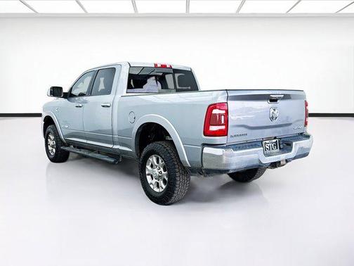 2020 RAM 2500 Laramie Crew Cab 4X4 6'4' Box