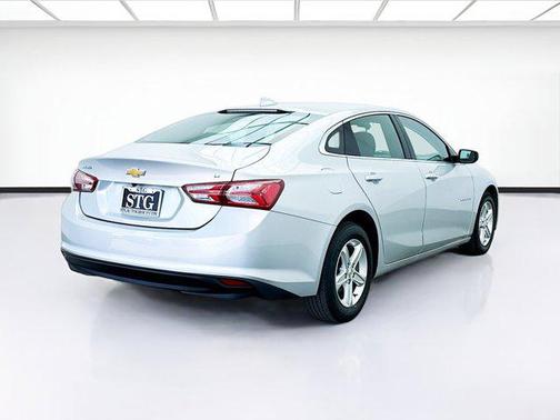 2022 Chevrolet Malibu FWD LT