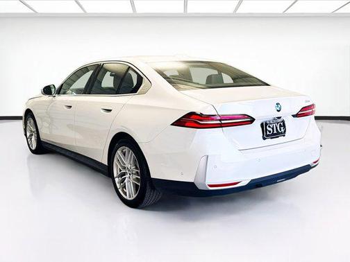 2024 BMW 530 i