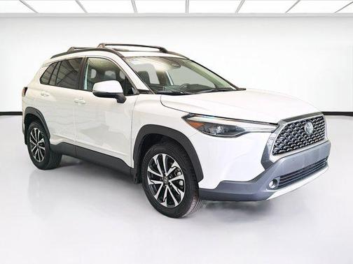 Wind Chill Pearl 2024 Toyota Corolla Cross XLE