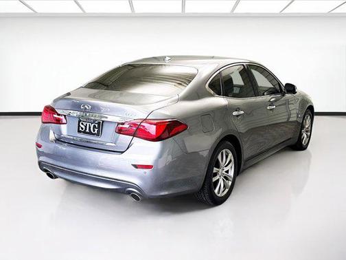 2018 INFINITI Q70 3.7 LUXE