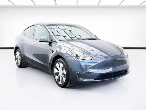 Midnight Silver Metallic 2023 Tesla Model Y Long Range Dual Motor All-Wheel Drive