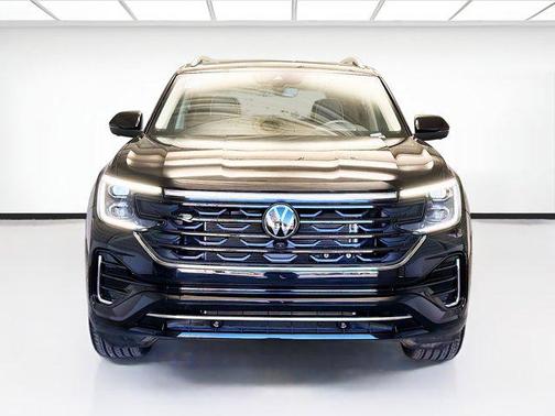 2025 Volkswagen Atlas 2.0T SEL Premium R-Line 4MOTION
