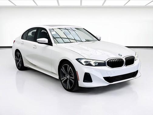 Alpine White 2023 BMW 330 330i