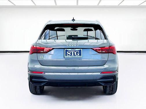 2021 Audi Q3 45 S line Premium