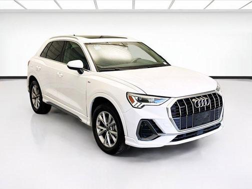 2024 Audi Q3 Premium 45 TFSI S line quattro Tiptronic