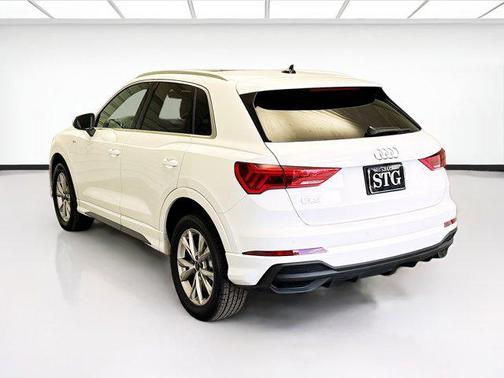 2024 Audi Q3 Premium 45 TFSI S line quattro Tiptronic