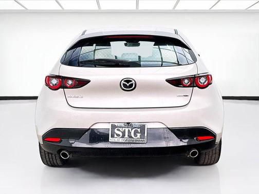 Platinum Quartz Metallic 2024 Mazda Mazda3 FWD w/Preferred Package