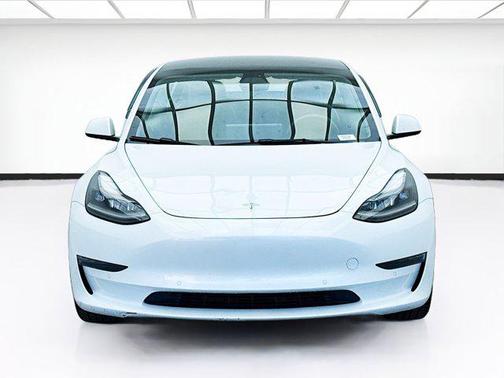 2022 Tesla Model 3 Standard Range
