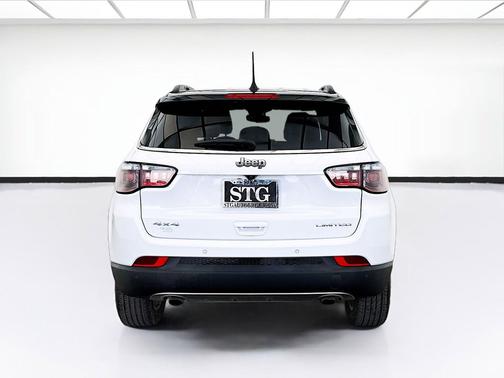 Bright White Clearcoat 2023 Jeep Compass Limited