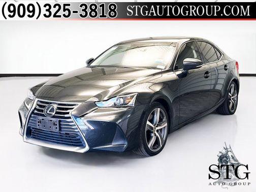 2018 Lexus IS 300 Base