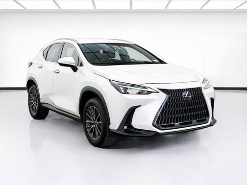 Eminent White Pearl 2024 Lexus NX 250 Base