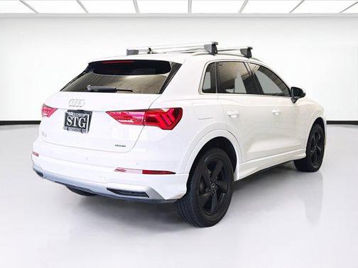 2021 Audi Q3 40 Premium