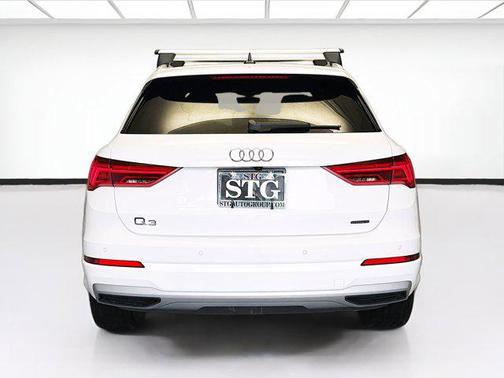 2021 Audi Q3 40 Premium