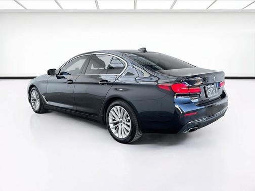 Black Sapphire Metallic 2023 BMW 530 i