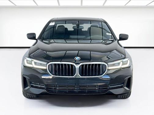 Black Sapphire Metallic 2023 BMW 530 i