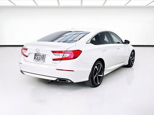 Platinum White Pearl 2018 Honda Accord Sport