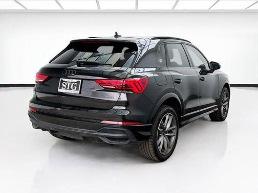 Mythos Black Metallic 2024 Audi Q3 45 S line Premium Plus