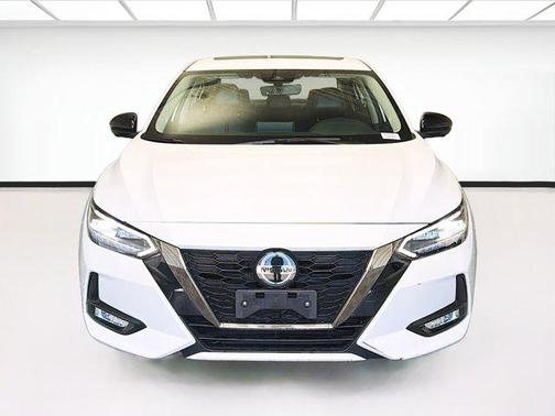 Aspen White Tricoat 2023 Nissan Sentra SR