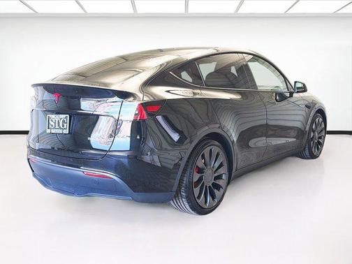 2024 Tesla Model Y Performance Dual Motor All-Wheel Drive