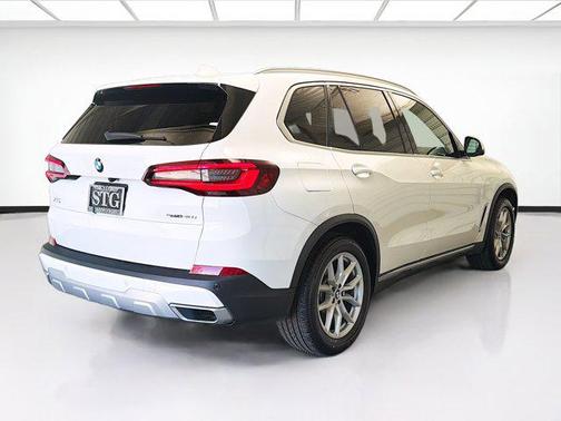 Alpine White 2020 BMW X5 sDrive40i