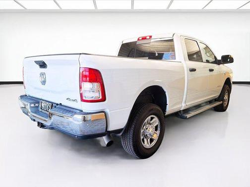 2020 RAM 2500 Tradesman Crew Cab 4x4 6'4' Box
