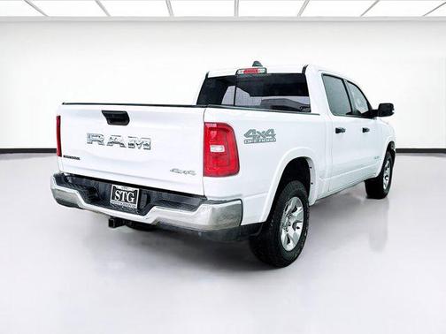 Bright White Clearcoat 2025 RAM 1500 Big Horn/Lone Star