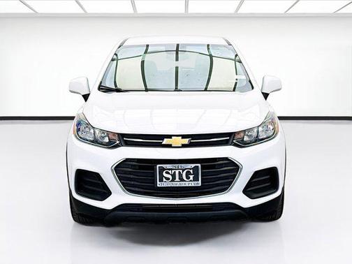 Summit White 2020 Chevrolet Trax LS