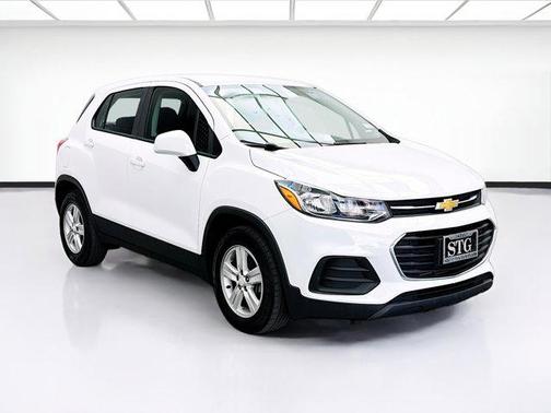 Summit White 2020 Chevrolet Trax LS