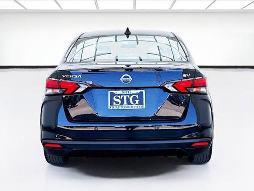2021 Nissan Versa 1.6 SV
